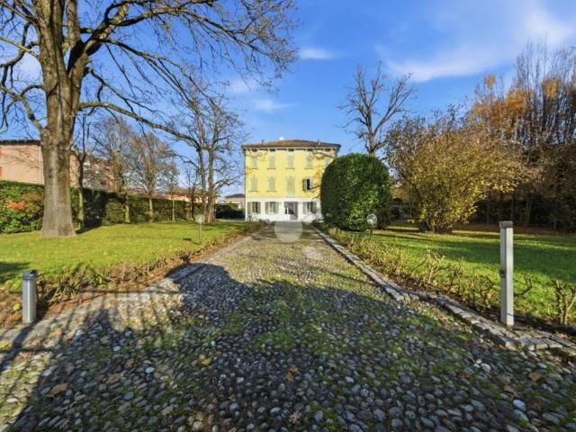 Villa Indipendente in vendita a Pianura Reggiana, Re