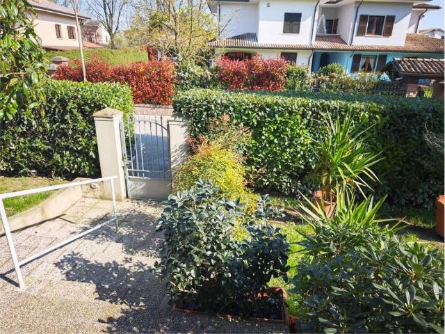 Villa Indipendente in vendita a Pianura Reggiana, Re
