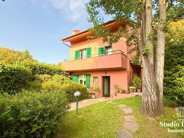Villa Indipendente in vendita a Correzzana, Lombardia