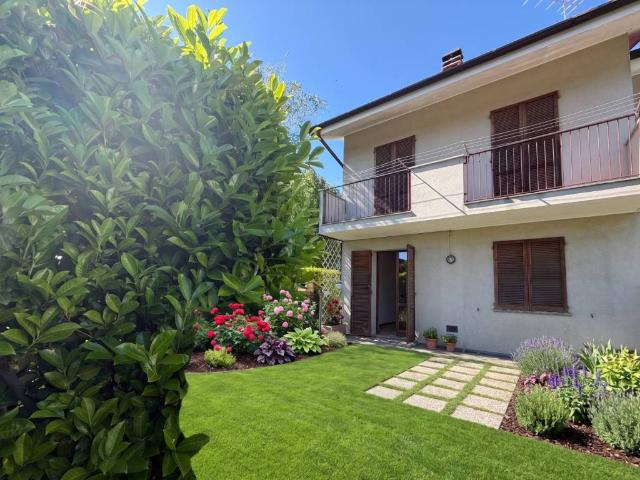 Villa Indipendente in vendita a Guzzafame, Correzzana