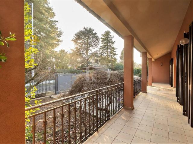 Villa Indipendente in vendita a Casotto, Correzzana