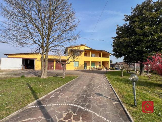 Villa Indipendente in vendita a Correzzola, Veneto