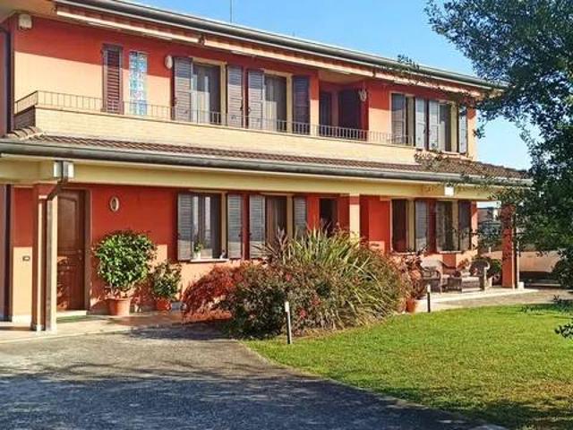Villa Indipendente in vendita a Correzzola, Veneto