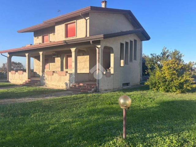 Villa Indipendente in vendita a Correzzola, Veneto