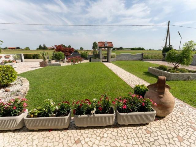 Villa Indipendente in vendita a Correzzola, Veneto