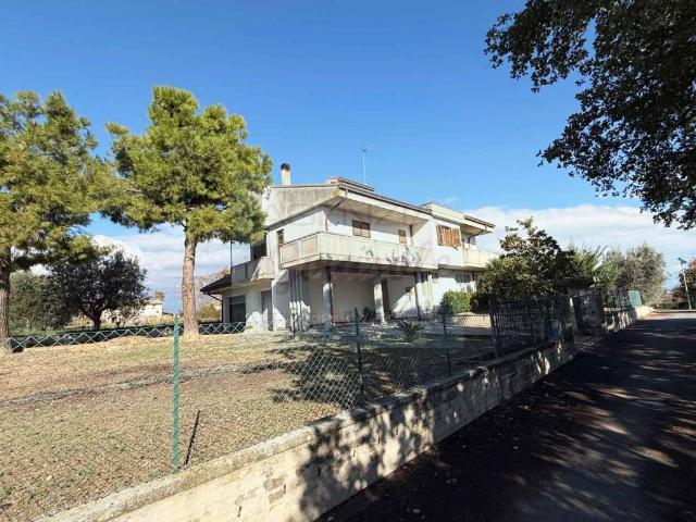 Villa Indipendente in vendita a Unione dei Comuni della Val Vibrata, Corropoli
