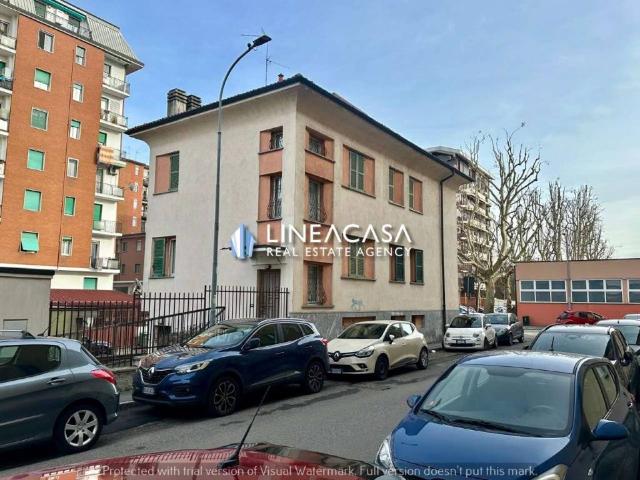 Villa Indipendente in vendita a Corsico, Lombardia