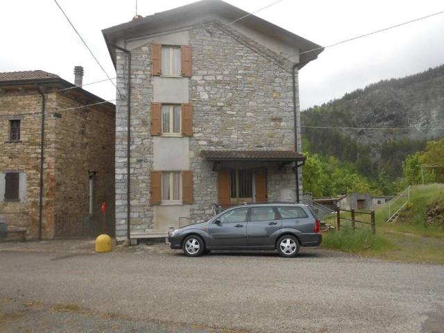 Villa Indipendente in vendita a Corte Brugnatella, Reggio Emilia
