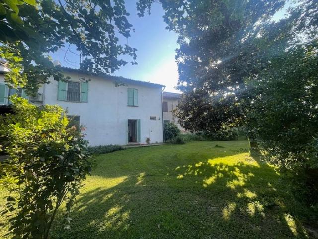 Villa Indipendente in vendita a Corte De' Frati, Lombardia