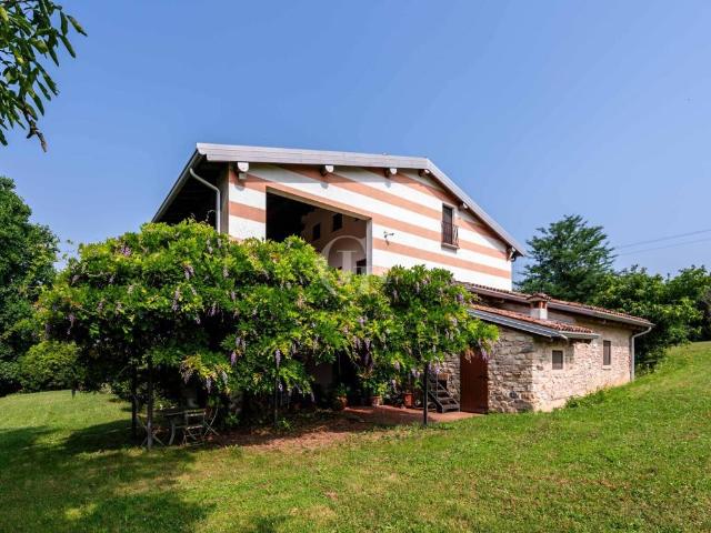Villa Indipendente in vendita a Corte Franca, Lombardia