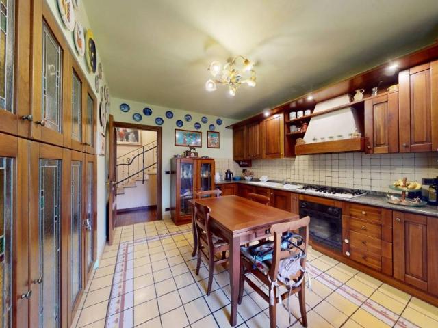 Villa Indipendente in vendita a Piemonte, Cuneo