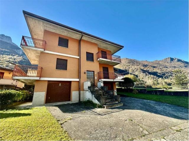 Villa Indipendente in vendita a Cortenova, Lombardia