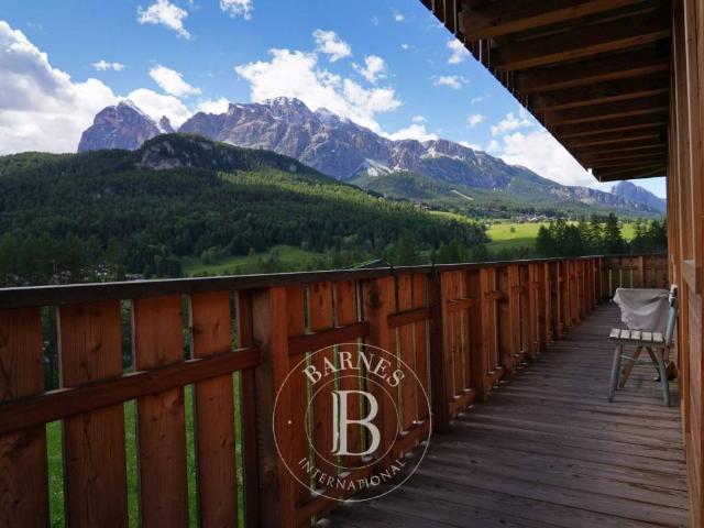 Villa Indipendente in vendita a Zuel di Sopra, Cortina D'ampezzo