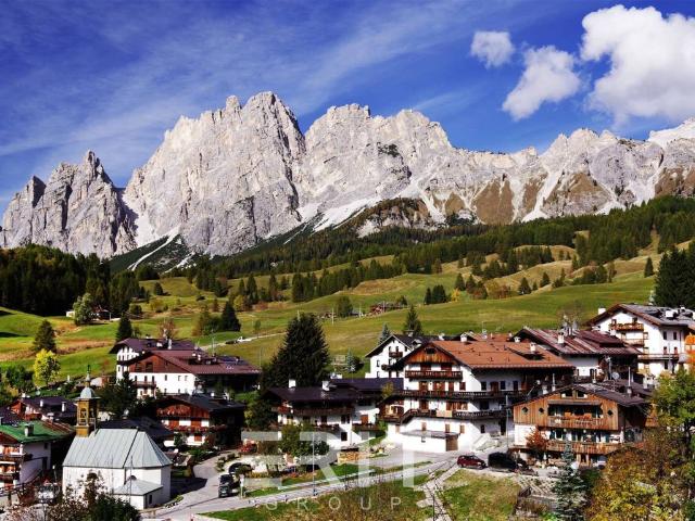 Villa Indipendente in vendita a Crignes, Cortina D'ampezzo
