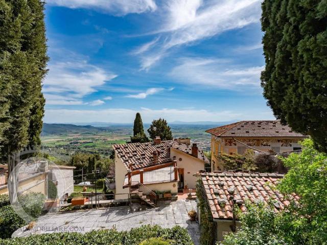 Villa Indipendente in vendita a Cortona, Toscana