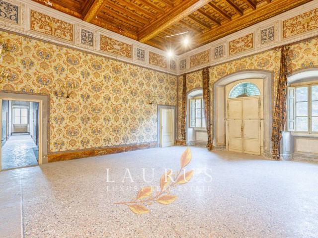 Villa Indipendente in vendita a Montecchio, Cortona