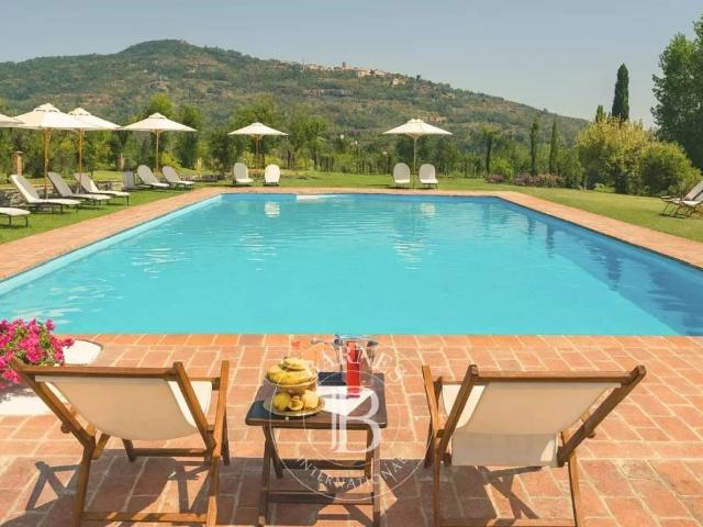 Villa Indipendente in vendita a Tavarnelle-Sant'Eusebio, Cortona