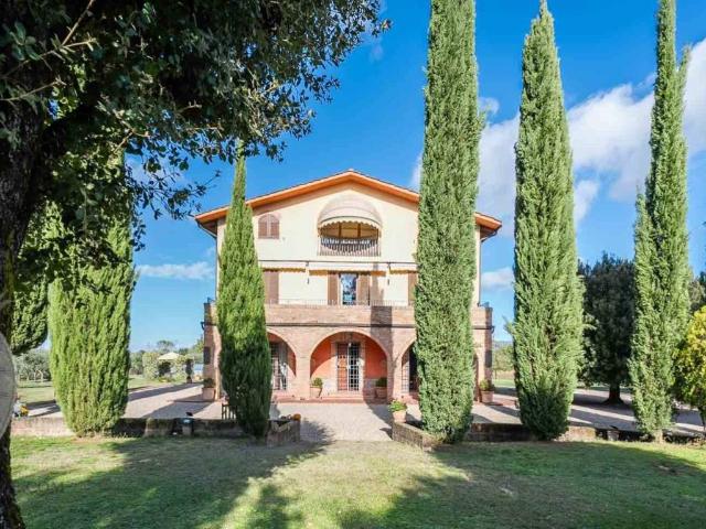 Villa Indipendente in vendita a Ferretto, Castiglione del Lago