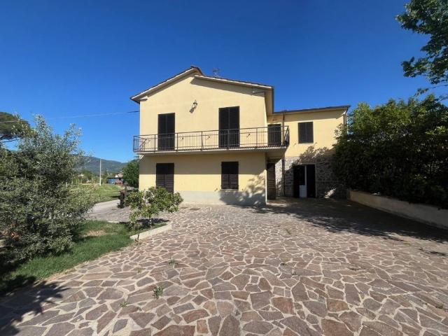 Villa Indipendente in vendita a Cortona, Toscana
