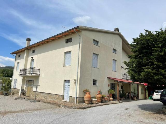 Villa Indipendente in vendita a Cerini, Cortona