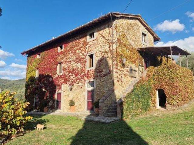 Rustico in vendita a Bacialla, Cortona
