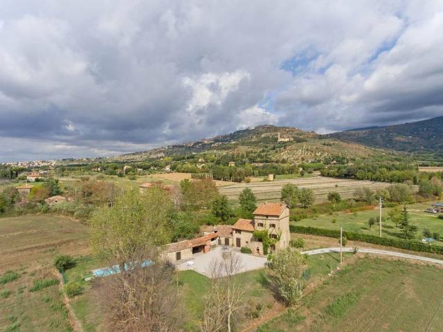 Villa Indipendente in vendita a Cortona, Toscana