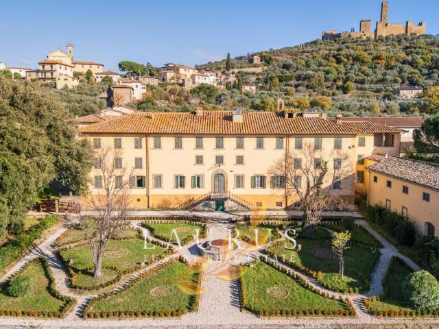 Villa Indipendente in vendita a Montecchio, Cortona