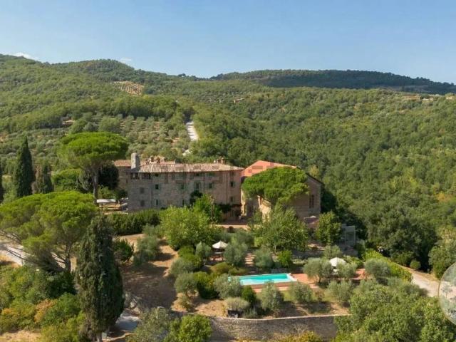 Villa Indipendente in vendita a Cortona
