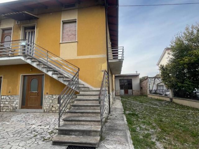 Villa Indipendente in vendita a Monsigliolo, Cortona