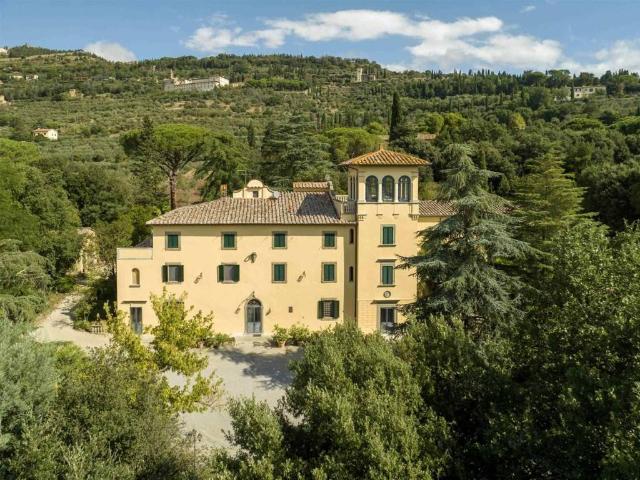Villa Indipendente in vendita a Cortona, Toscana