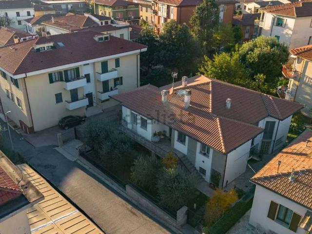 Villa Indipendente in vendita a Cortona, Toscana