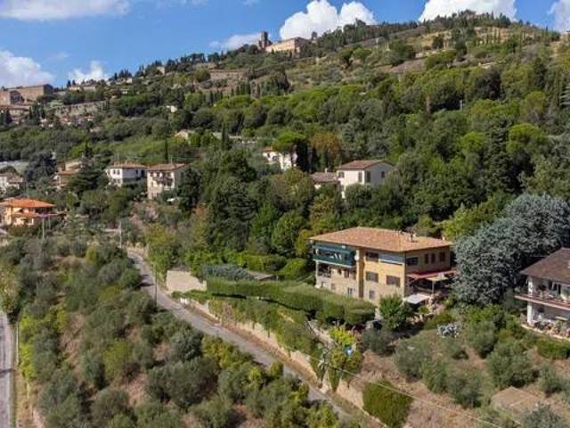 Villa Indipendente in vendita a Cortona, Toscana