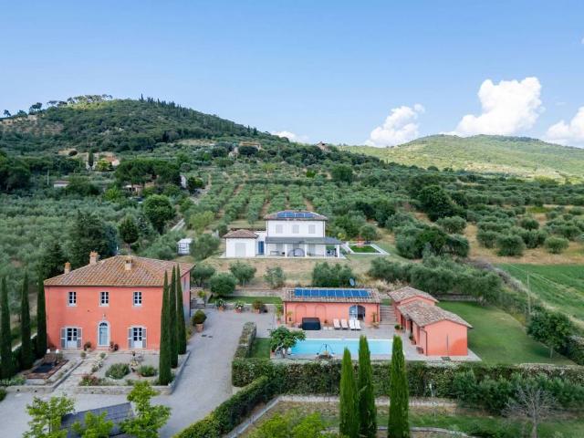 Villa Indipendente in vendita a Cortona, Toscana