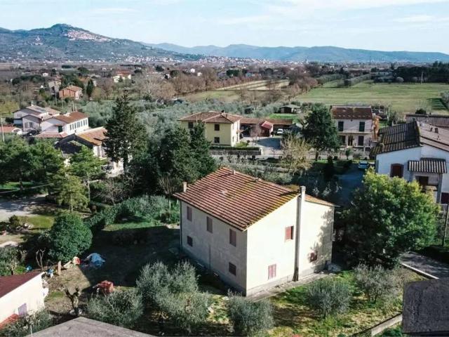 Villa Indipendente in vendita a Cortona, Toscana