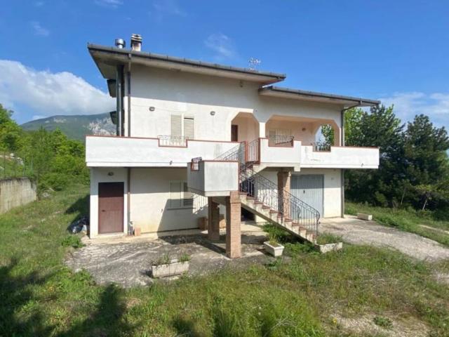Villa Indipendente in vendita a Corvara, Abruzzo