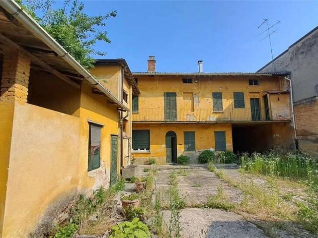 Villa Indipendente in vendita a Corvino San Quirico, Lombardia