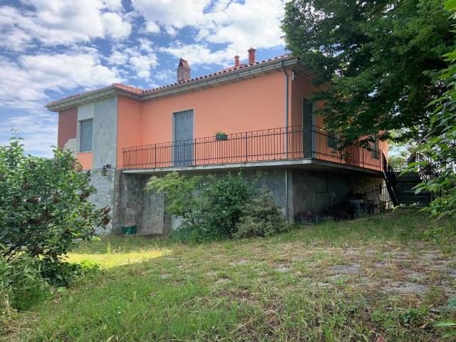 Villa Indipendente in vendita a Corvino San Quirico, Lombardia