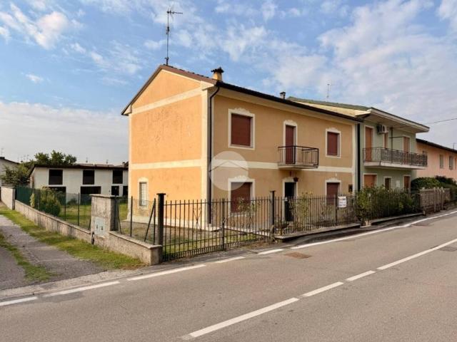 Villa Indipendente in vendita a Corzano, Brescia