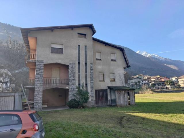 Villa Indipendente in vendita a Cosio Valtellino, Lombardia
