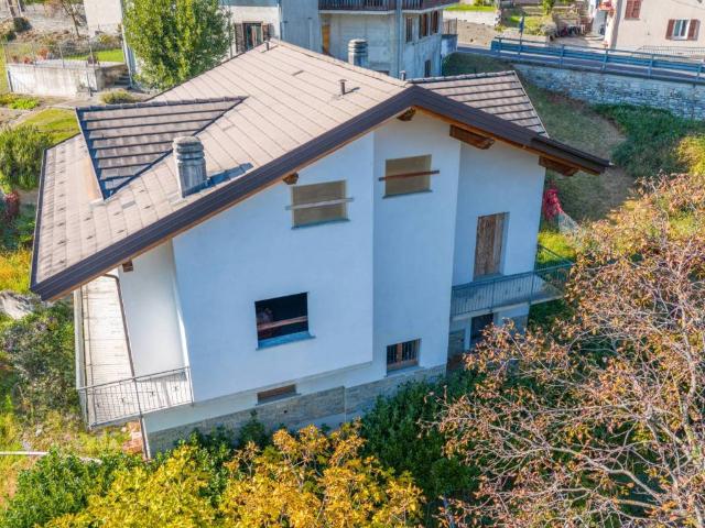 Villa Indipendente in vendita a Cosio Valtellino, Lombardia