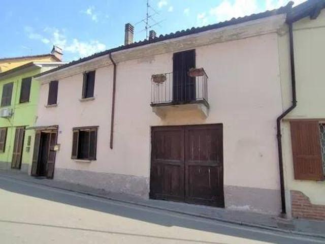Villa Indipendente in vendita a Costa de' Nobili, Pavia