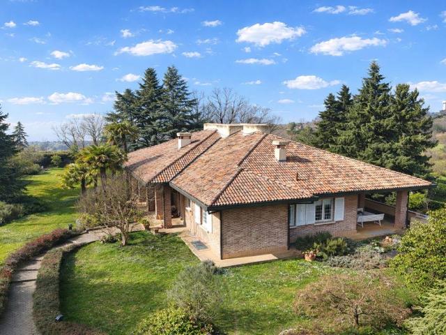 Villa Indipendente in vendita a Costa Masnaga, Lombardia