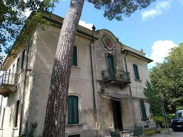 Villa Indipendente in vendita a Costa Masnaga, Lombardia