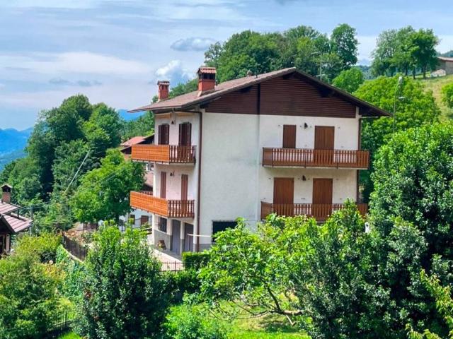 Villa Indipendente in vendita a Comunità Montana della Valle Brembana, Costa Di Serina