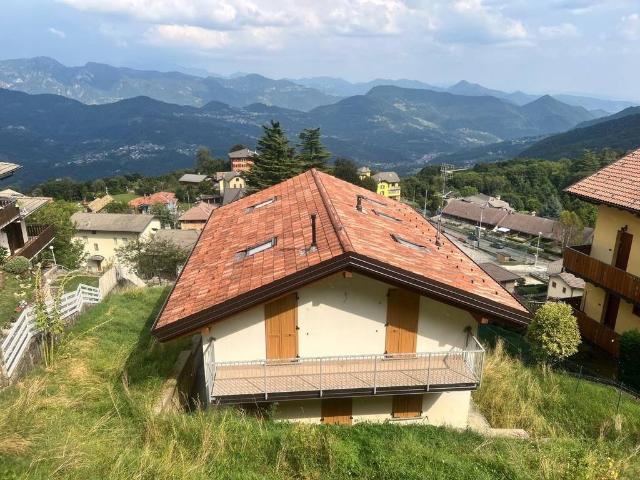 Villa Indipendente in vendita a Costa Valle Imagna, Lombardia