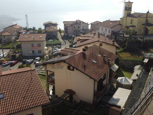 Villa Indipendente in vendita a Branico, Costa Volpino