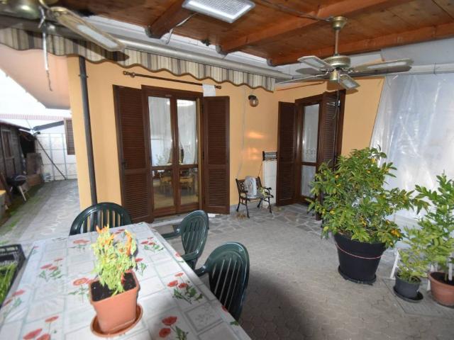 Villa Indipendente in vendita a Piemonte, Vercelli