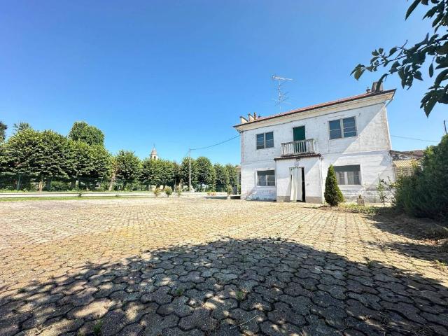 Villa Indipendente in vendita a Piemonte, Vercelli