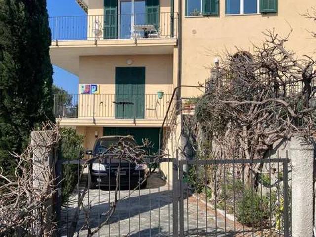Villa Indipendente in vendita a Costarainera, Liguria