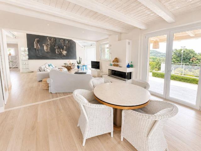 Villa Indipendente in vendita a Castion Veronese, Costermano